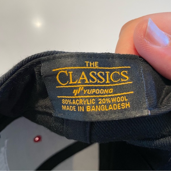 YUPOONG - “Maarte Studios” SnapBack Hat, Black and Red - Picture 4 of 7